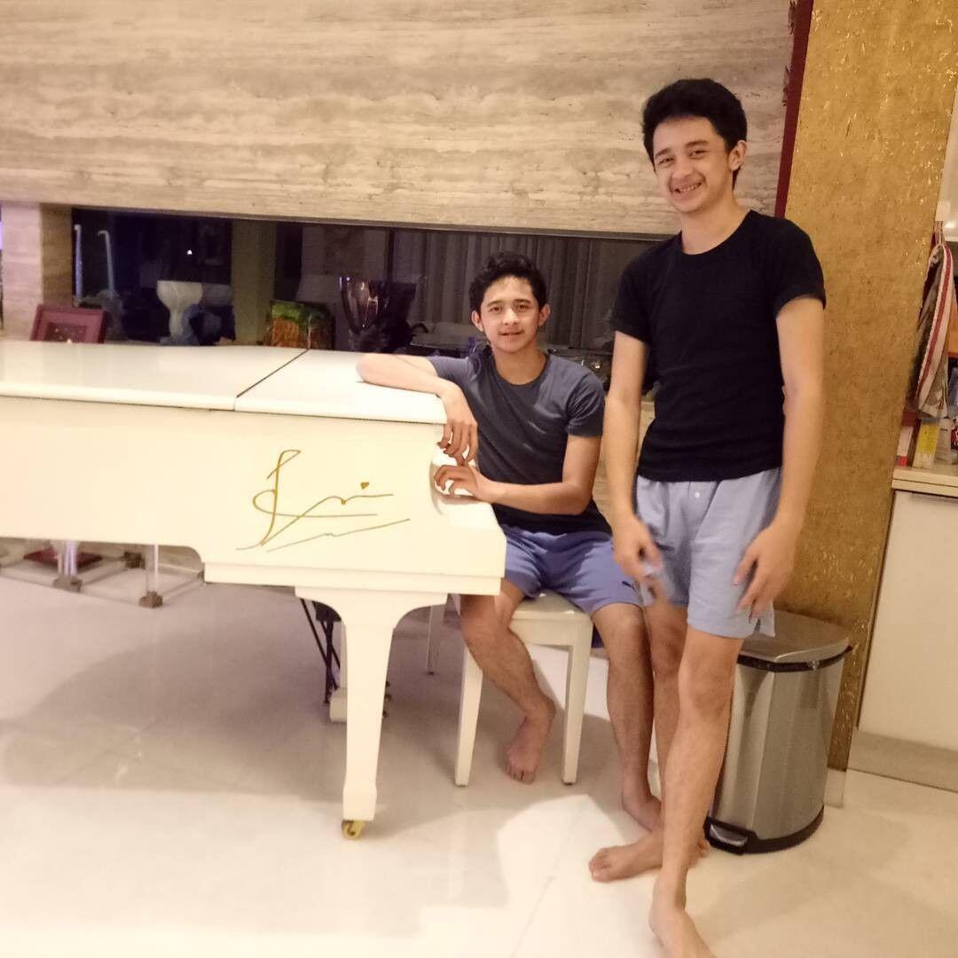 Masih Ingat Artis Cilik Nakula Sadewa? Begini Kabar Mereka Sekarang!