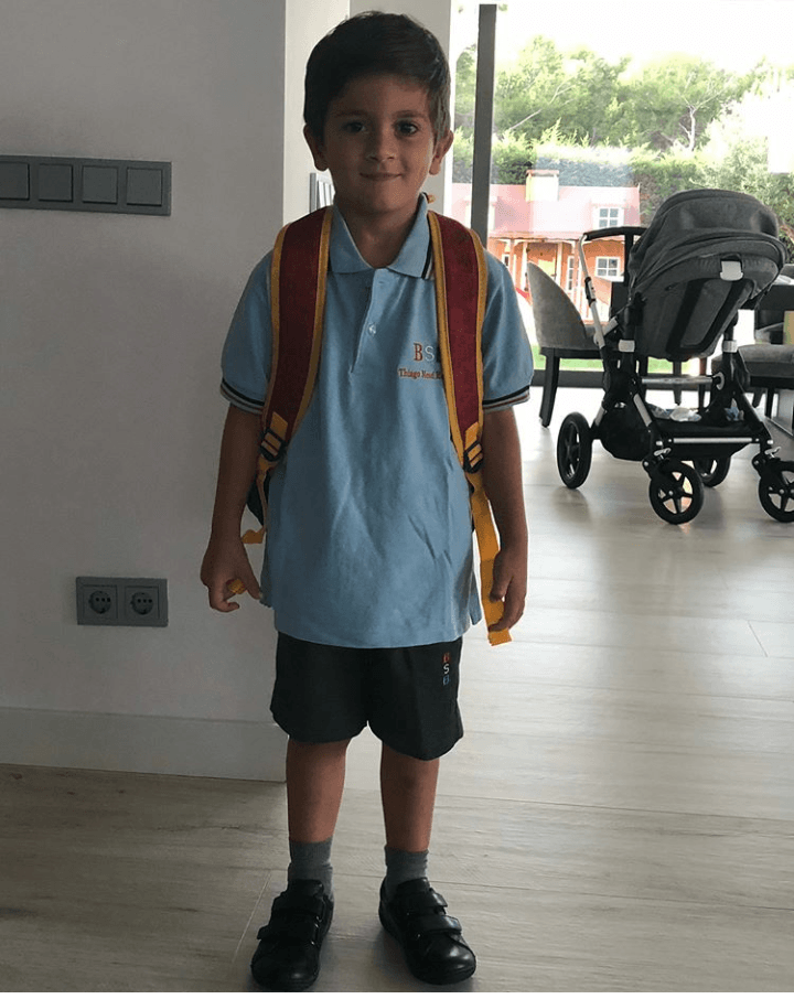 Sudah Sekolah, Ini 11 Potret Thiago Messi yang Menggemaskan