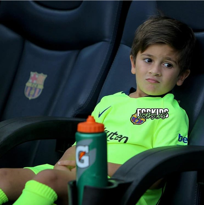 Sudah Sekolah, Ini 11 Potret Thiago Messi yang Menggemaskan