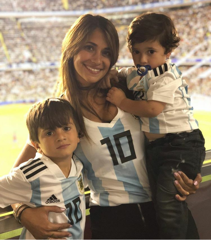 Sudah Sekolah, Ini 11 Potret Thiago Messi yang Menggemaskan