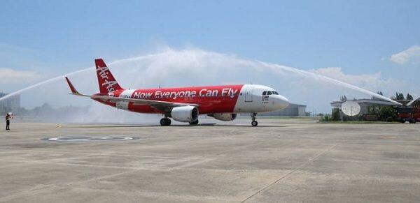 Topan Super Mangkhut Menyasar Hong Kong, AirAsia Batalkan Penerbangan