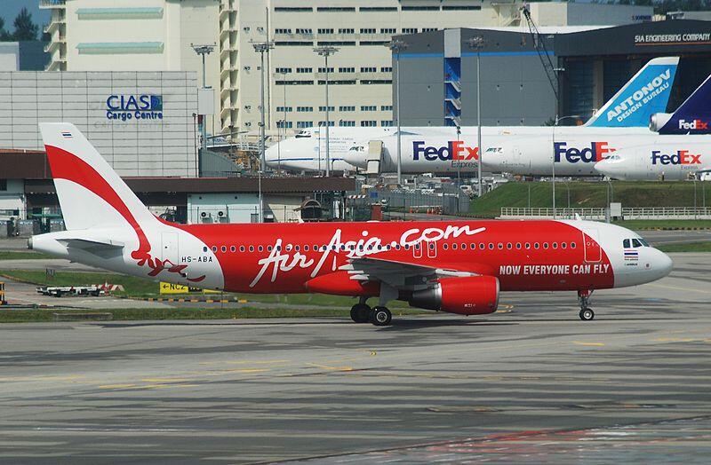Topan Super Mangkhut Menyasar Hong Kong, AirAsia Batalkan Penerbangan