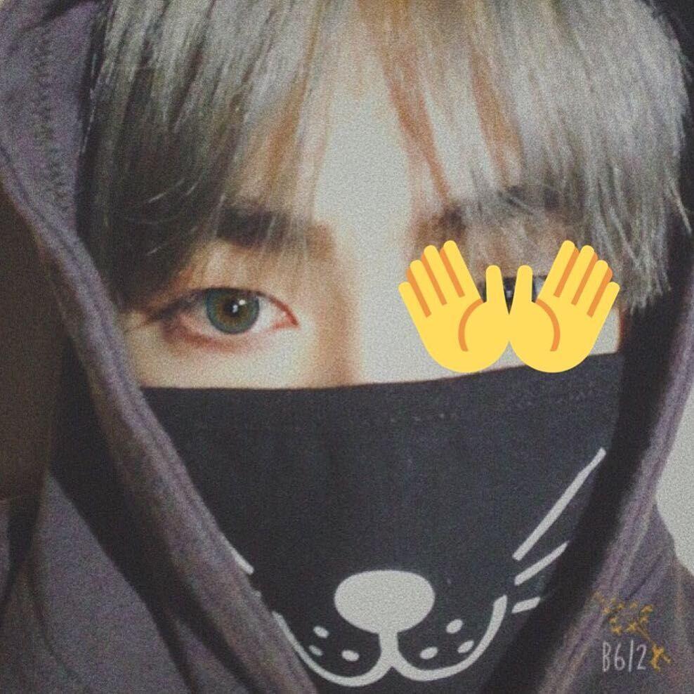 10 Potret Cowok Jepang 'Kembaran' V BTS, Bisa Lihat Bedanya?
