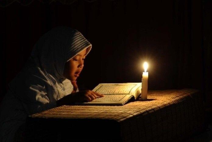 7 Kebaikan yang Kamu Dapatkan Jika Rutin Membaca Al-Qur'an