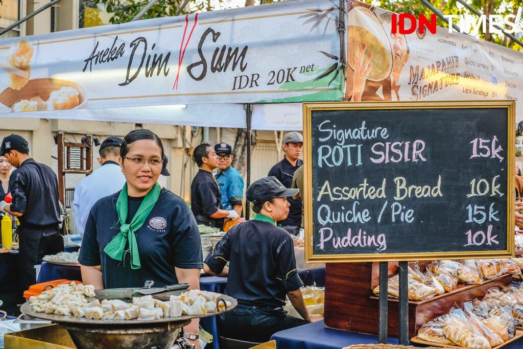 18 Potret Seru Mlaku-Mlaku nang Tunjungan, Wali Kota Risma Sampai Joget