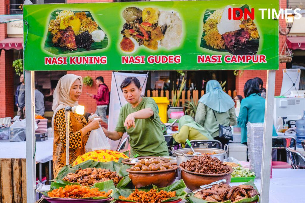 18 Potret Seru Mlaku-Mlaku nang Tunjungan, Wali Kota Risma Sampai Joget