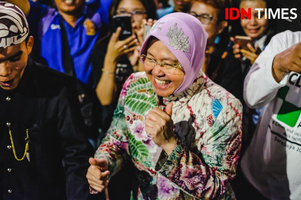 18 Potret Seru Mlaku-Mlaku nang Tunjungan, Wali Kota Risma Sampai Joget