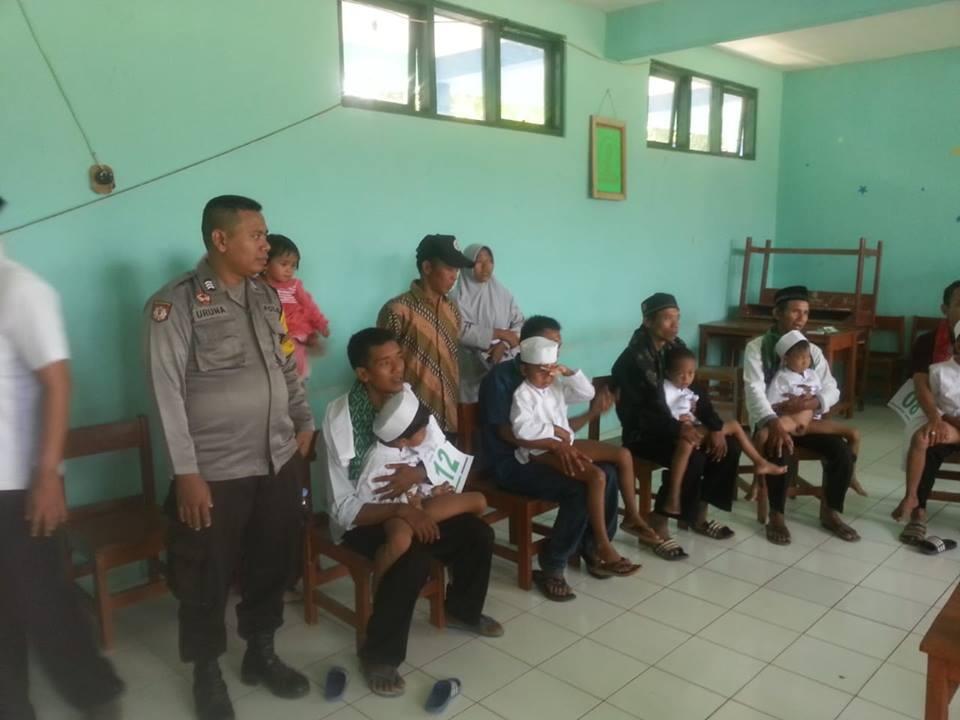 Bhabinkamtibmas Pam Dan Hadiri Giat Sujud Syukur, Pawai Carnaval Dan Khitanan Massal
