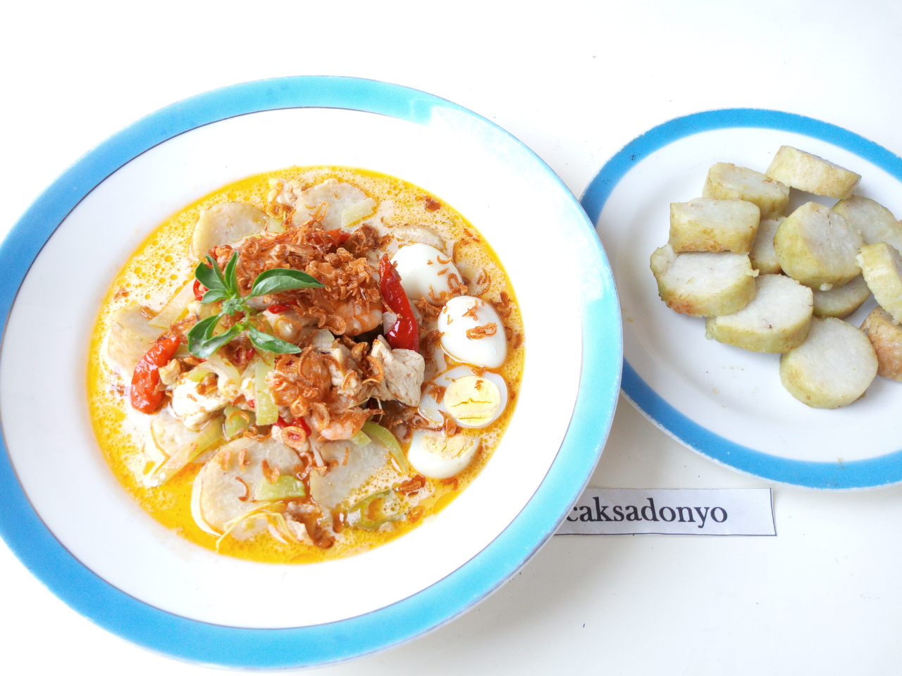 &#91;COCooking&#93; Lontong Sayur, Pedasnya Juara #AslinyaLo