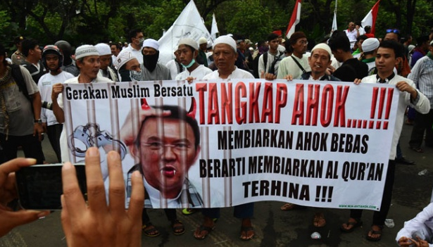 Prabowo Janji Lindungi Semua Agama dari Penistaan
