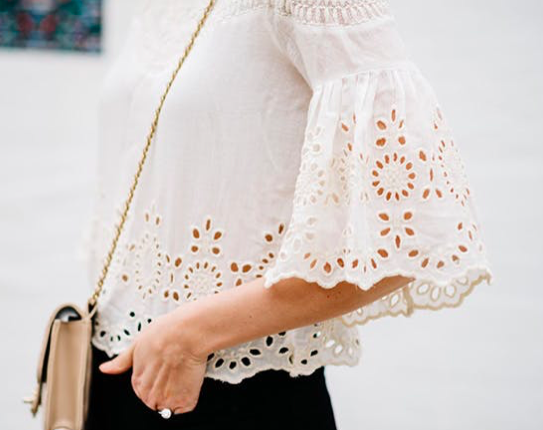 5 Tren Fashion yang Cocok Buat Perempuan Berusia 40 Tahun