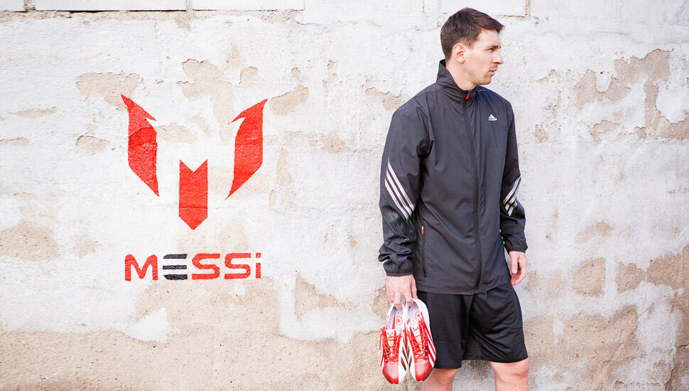 10 Sepatu Terbaik Adidas F50 Adizero Milik Messi
