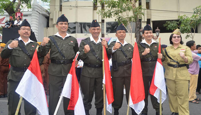 Menyaksikan Perobekan Bendera Belanda