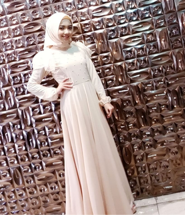 Gaya Hijab Febri Wahyuni, Caleg Cantik yang Viral karena Putuskan Pacar