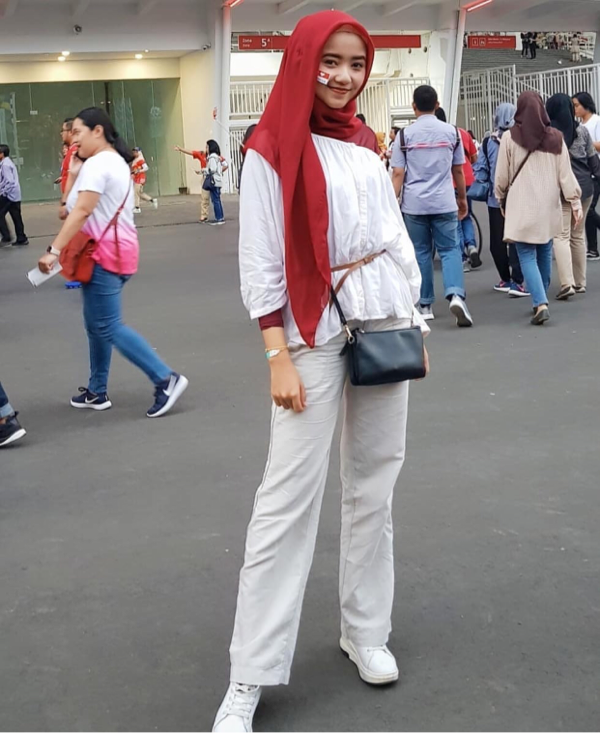 Gaya Hijab Febri Wahyuni, Caleg Cantik yang Viral karena Putuskan Pacar