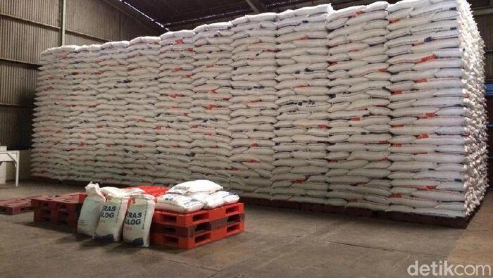 Buwas Bilang Gudang Bulog Penuh Padahal Muat 1 Juta Ton Lagi