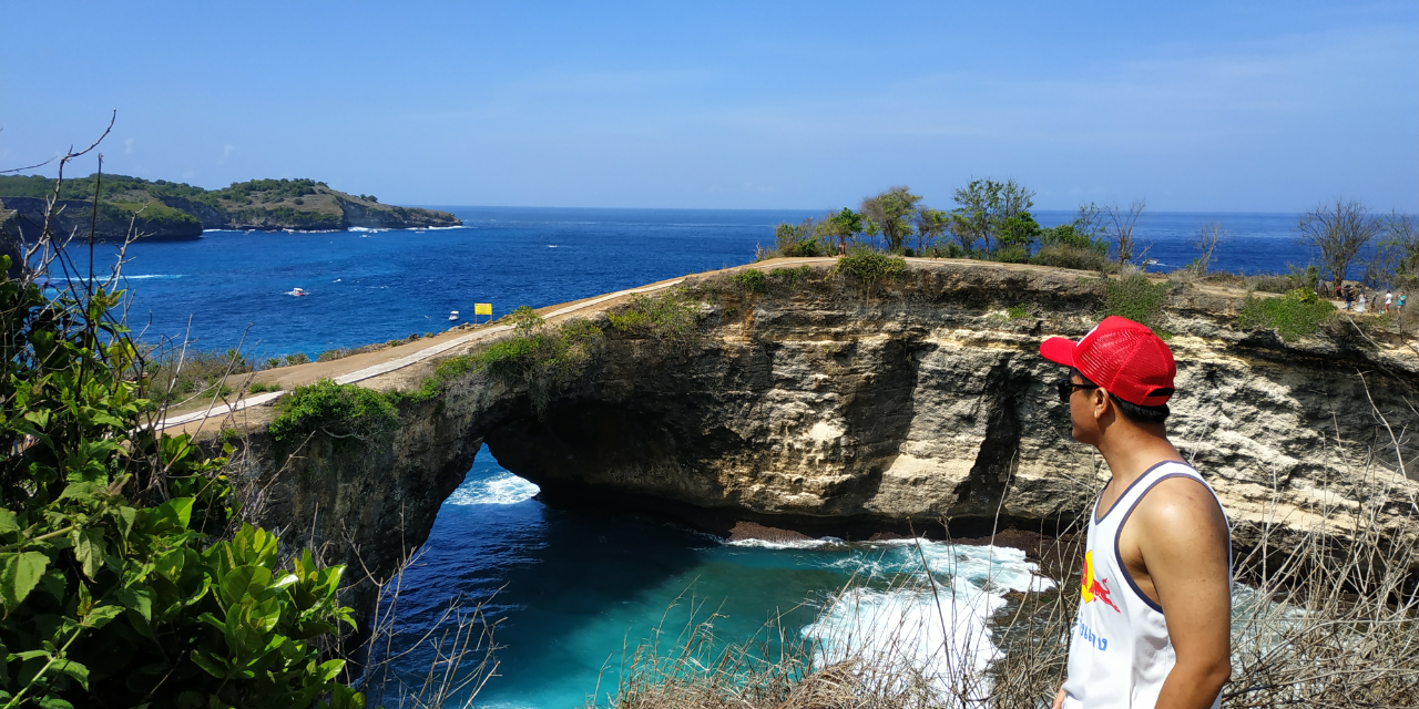 MENIKMATI SEKILAS KEINDAHAN PULAU NUSA PENIDA