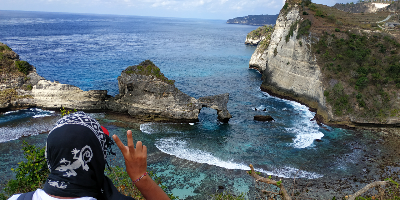 MENIKMATI SEKILAS KEINDAHAN PULAU NUSA PENIDA