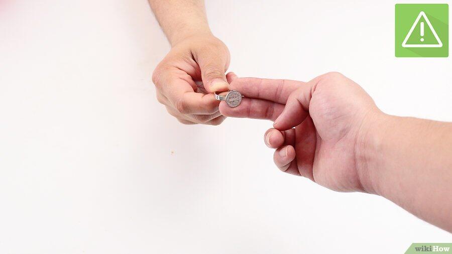 Cara Terbaik Membersihkan dan Merawat Cincin