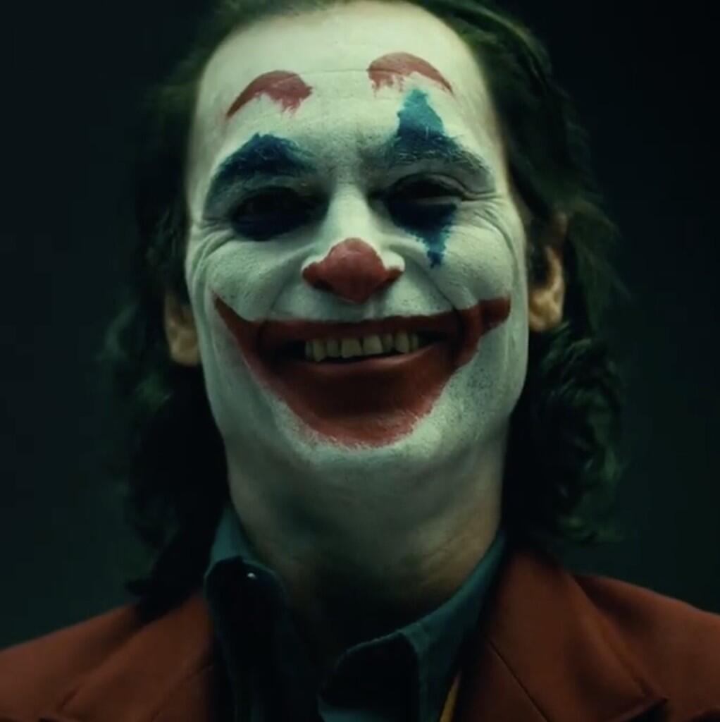 Tersebar, Penampakan Joker versi Joaquin Phoenix dengan MakeUp