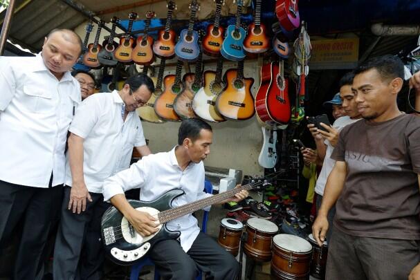 Hiburan 4 Lagu Indie Ini Cocok dengan Karakter Jokowi