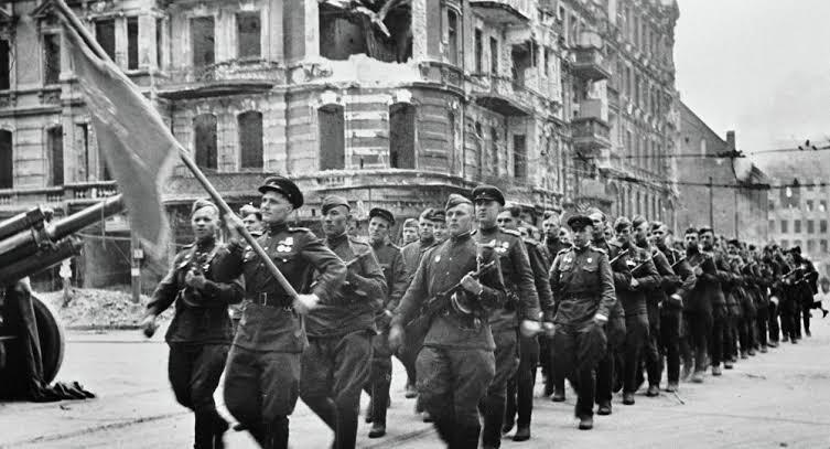 Hitler dan Lennin Bertarung di Pemilu Peru