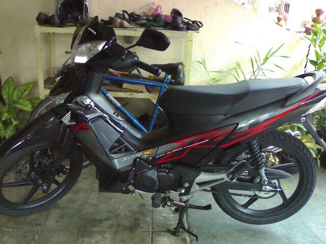 #AslinyaLo Motor Yang Selalu Setia Menemani Ane Sejak Single Sampai Punya Buntut 2 :)