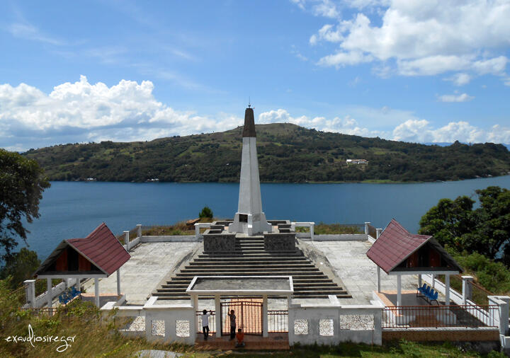 Tugu Tugu Besar MArga Orang Batak