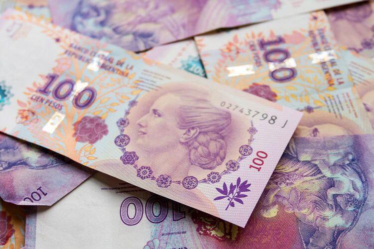 Krisis, Gubernur Bank Sentral Argentina Mundur