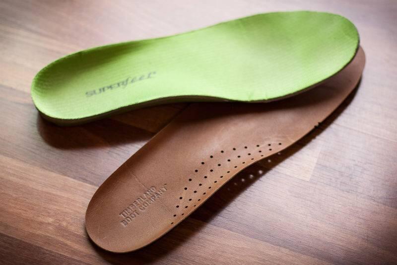 Sepatu Kebesaran Karena Salah Ukuran? Daripada Dibuang, Ikuti Siasat Anti Mubazir Ini