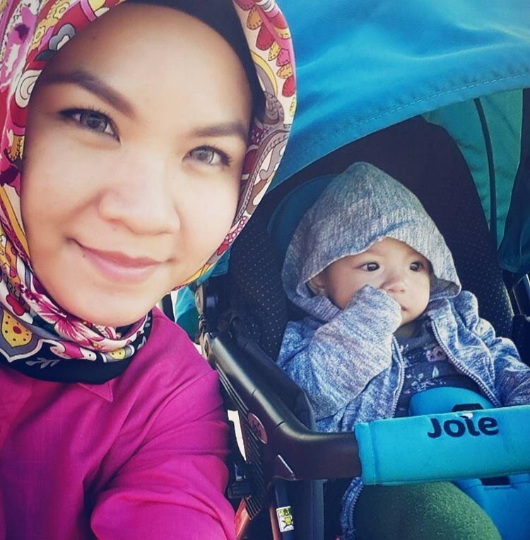 Bercucuran Air Mata! 5 Seleb Ini Melahirkan Anak Tanpa Ayahnya!