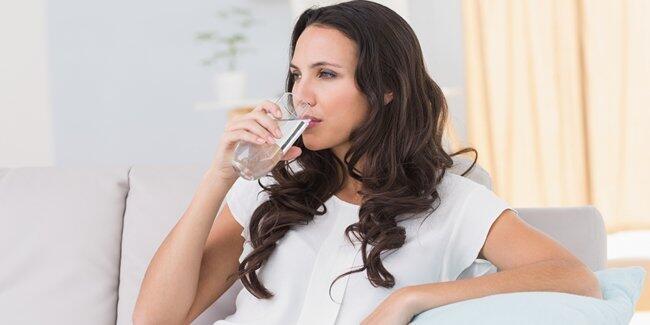 Benarkah Kurang Minum Mijon, Eh Maksudnya Air Putih Bisa menurunkan Konsentrasi?