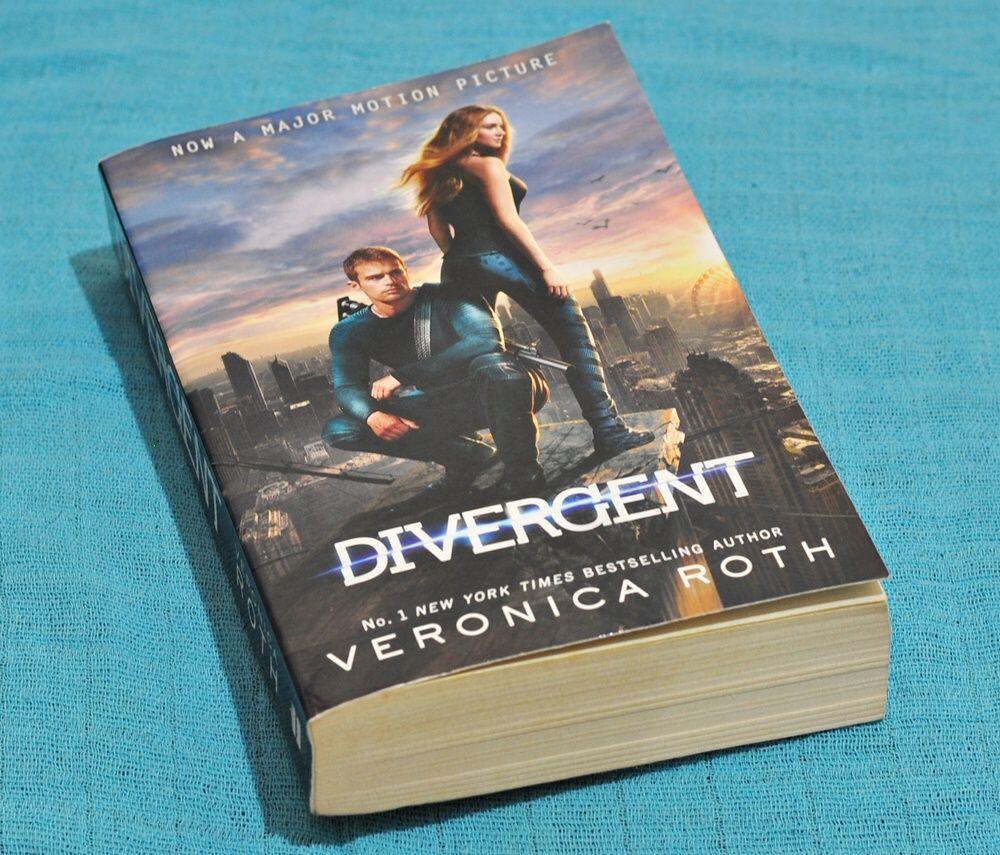 &#91;COCBUKU&#93; Divergent 5 Fraksi Kepribadian #AslinyaLo