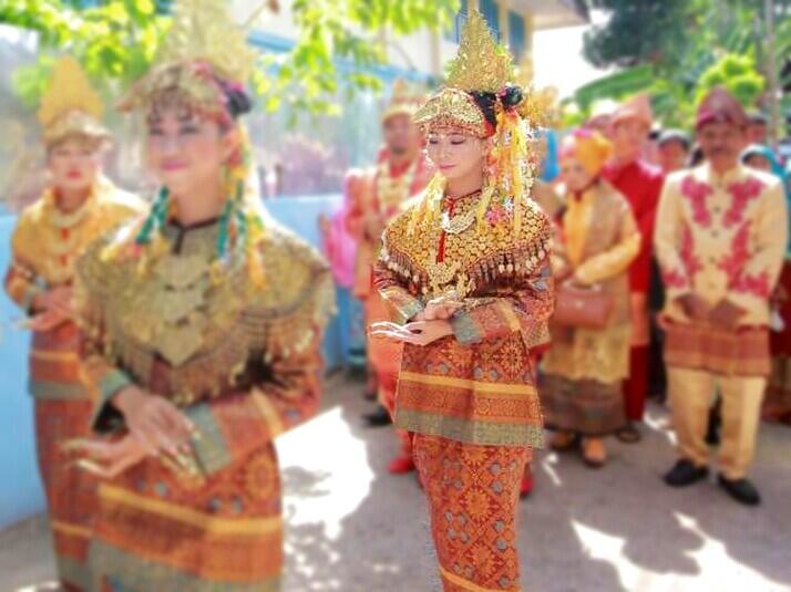 Aldys, Si Cewek 'Half Tomboy' yang Suka Touring dan Menari Tradisional #AslinyaLo