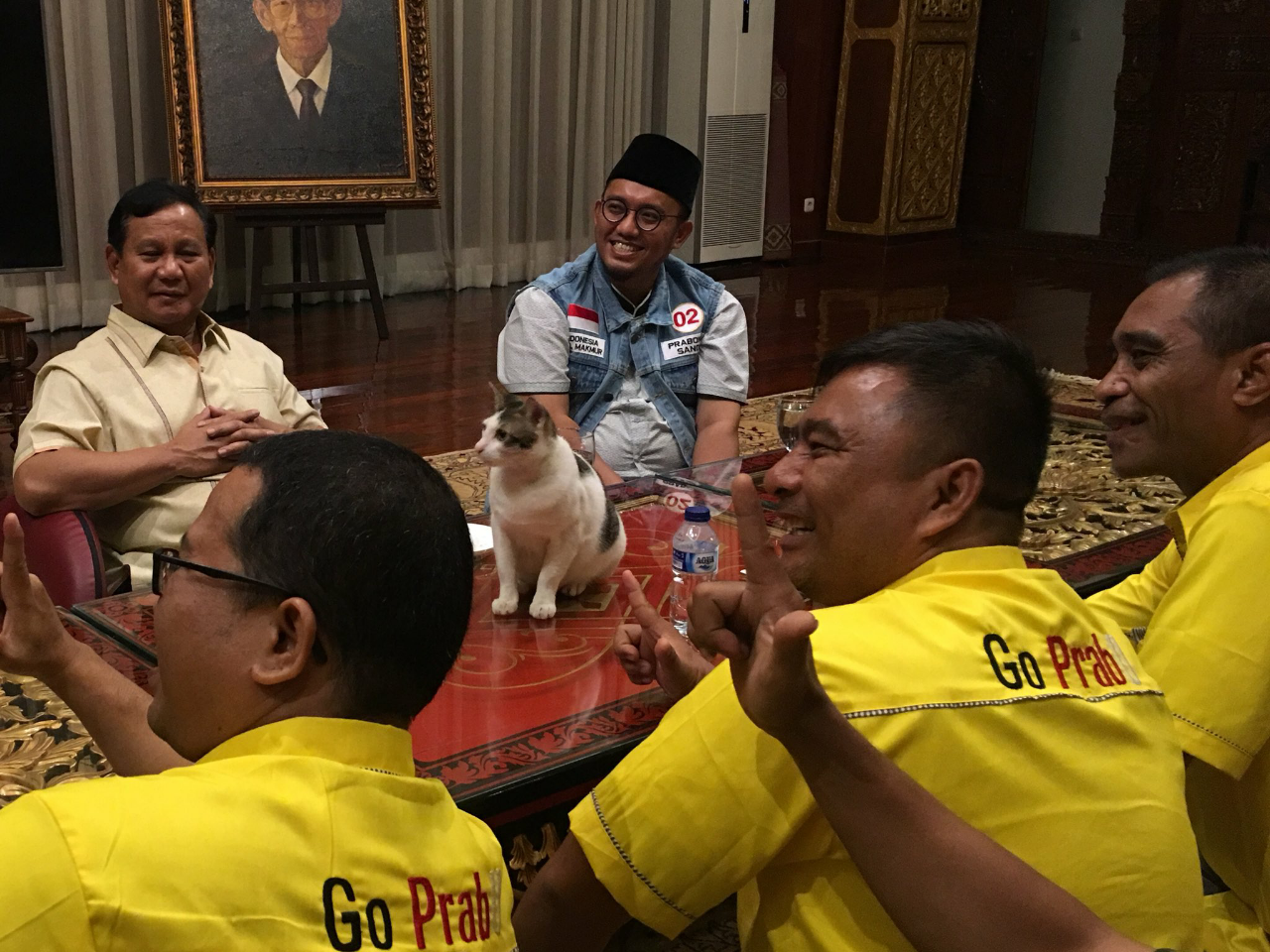 Kucing Prabowo Ikut Rapat Pemenangan