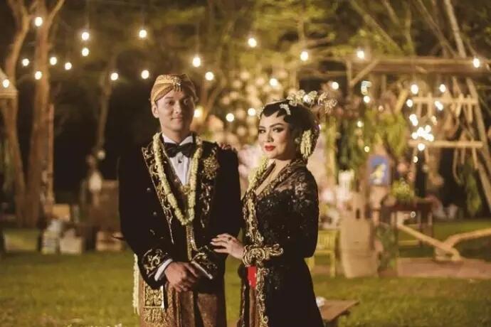 Seperti Dunia 1001 Malam! 5 Pernikahan Artis Termahal Dan Termewah!
