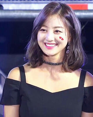 Potret Cantik Jihyo  Twice  Yang Ternyata Lebih Cantik 