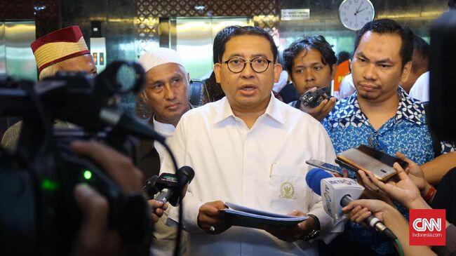 Rizieq Dicekal di Arab, Fadli Zon Akan Kirim Surat ke Jokowi