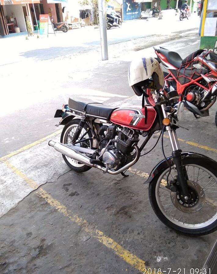 #Aslinya Lo, Masih Bersama Honda CB 100 - K3 tahun 1978 yang selalu menjadi cerita .