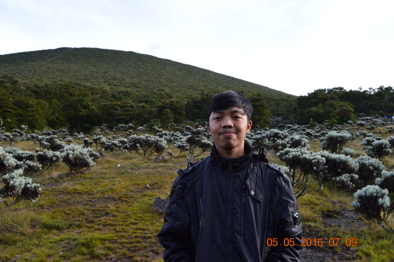 Si Pemalas yang Suka Naik Gunung Untuk Mengenal Diri Sendiri #AslinyaLo