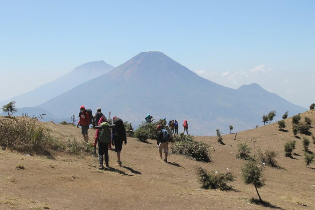 Si Pemalas yang Suka Naik Gunung Untuk Mengenal Diri Sendiri #AslinyaLo