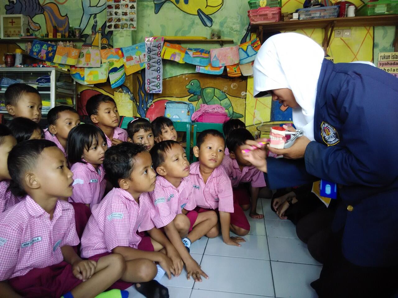 Dari kecil sampai sekarang masih aja molor, tapi kok jadi programmer ya ???