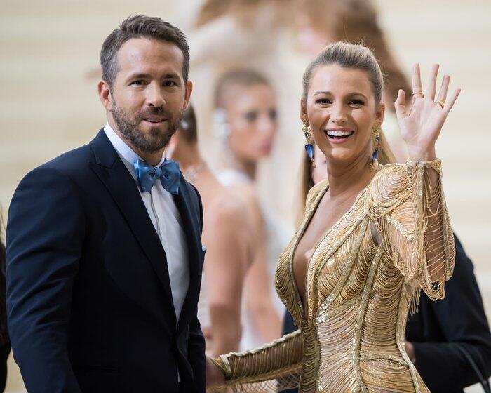 Balasan Usil Ryan Reynolds di Foto Seksi Blake Lively