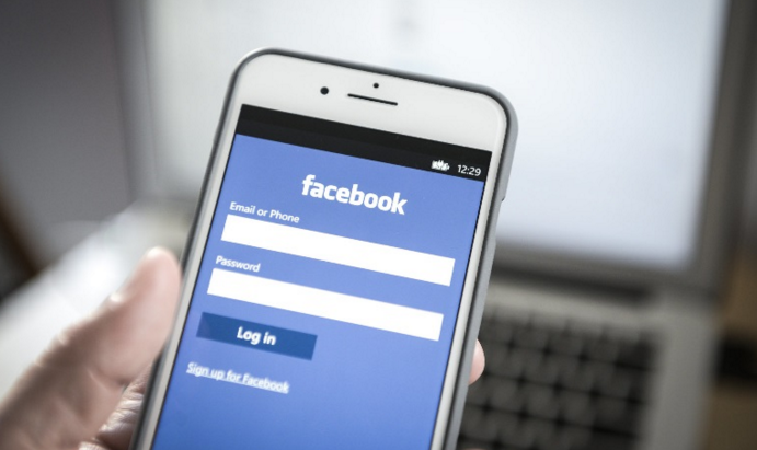 Facebook Akui Pakai Nomor Ponsel Pengguna untuk Kepentingan Iklan