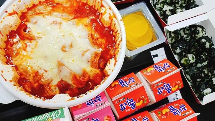 Huah! 7 Makanan Pedas dari Korea Ini Bisa Bikin Bibir Jontor