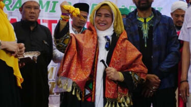 Neno Warisman Dapat Gelar Kehormatan di Aceh