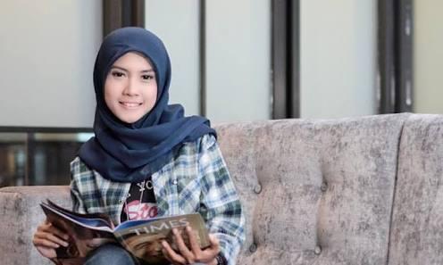 Danik Eka R Srikandi Milenial Dari Jember Yang Memperjuangkan Hak Rakyat Kecil