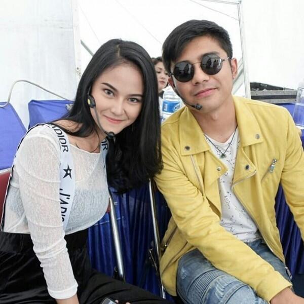 KASIHAN! Artis-artis Ini Dipaksa Menjadi Kekasih Namun Umur Mereka Jauh Berbeda!