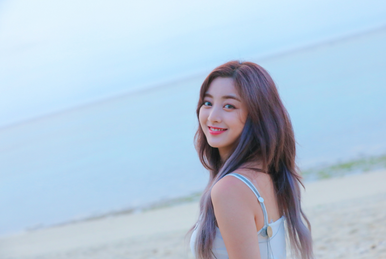 Potret Cantik Jihyo  Twice  Yang Ternyata Lebih Cantik 