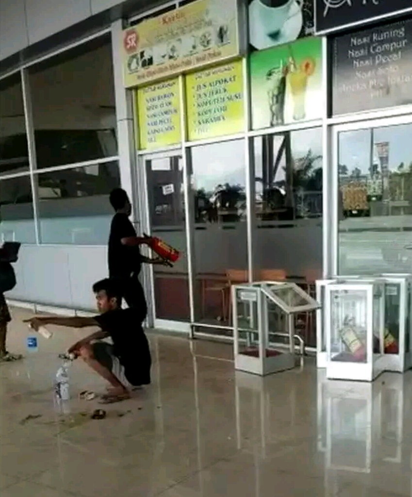 Rumor penjarahan oleh korban gempa ditentang oleh Menteri Dalam Negeri